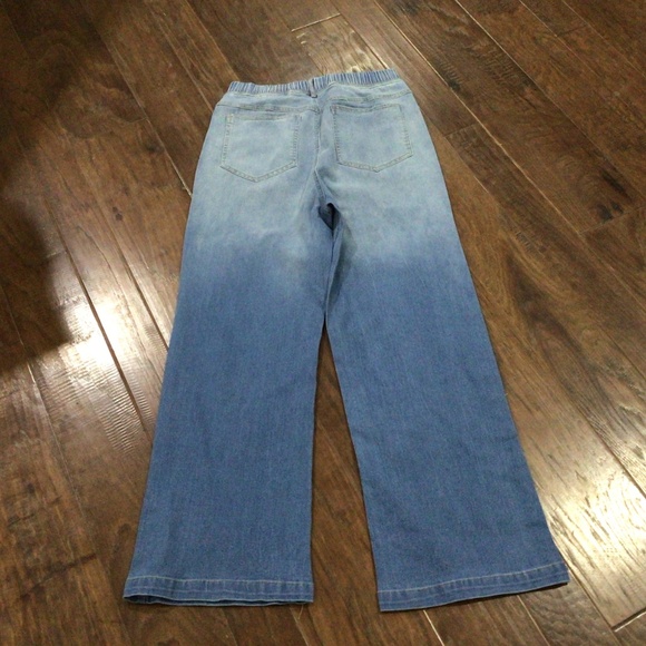 CG hombre colored jeans. Size medium. Elastic waist band. - Picture 2 of 8